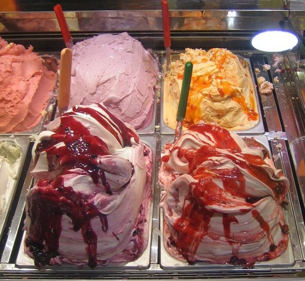 651px-Italian_ice_cream.jpg